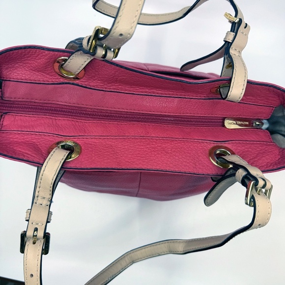 Michael Kors Bedford Tote – Coral Pebbled Leather - Picture 6 of 13